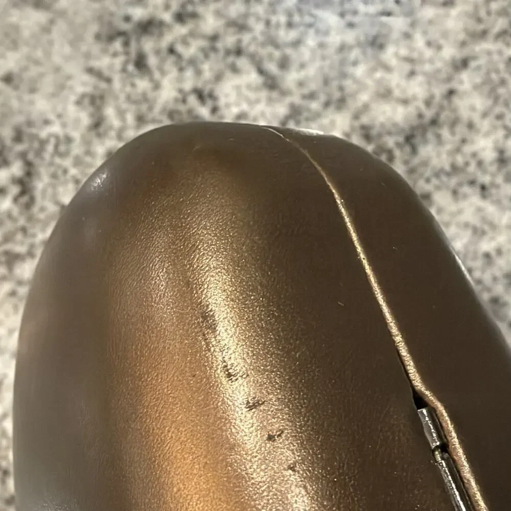 VINTAGE Y2K Gucci Sunglasses Hard/Clam Shell Bronze Metallic Case w Monogram Int